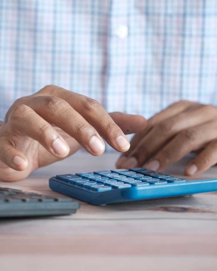Calculator hands